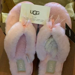 UGG women
